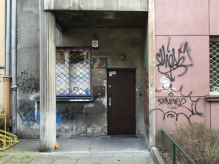 Фото с http://kph.org.pl/atak_na_siedzibe_kph