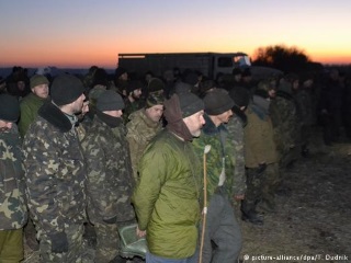 Обмен пленными в Донбассе (архивное фото). Фото: picture-alliance/dpa/T.Dudnik